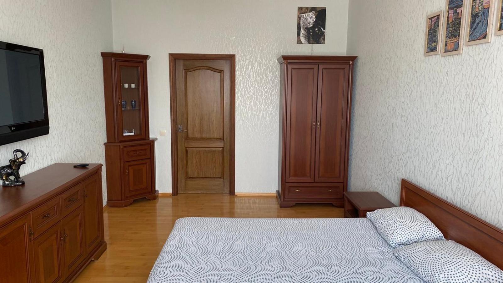 Comfortable Apartment On The Obolon キエフ エクステリア 写真
