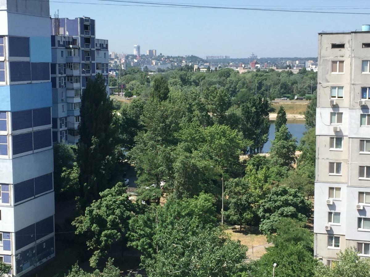 Comfortable Apartment On The Obolon キエフ エクステリア 写真