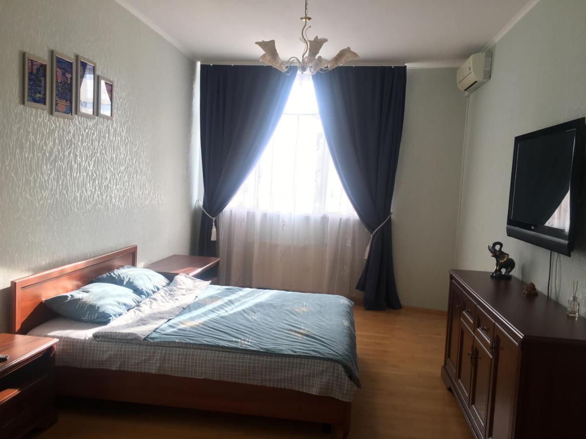 Comfortable Apartment On The Obolon キエフ エクステリア 写真